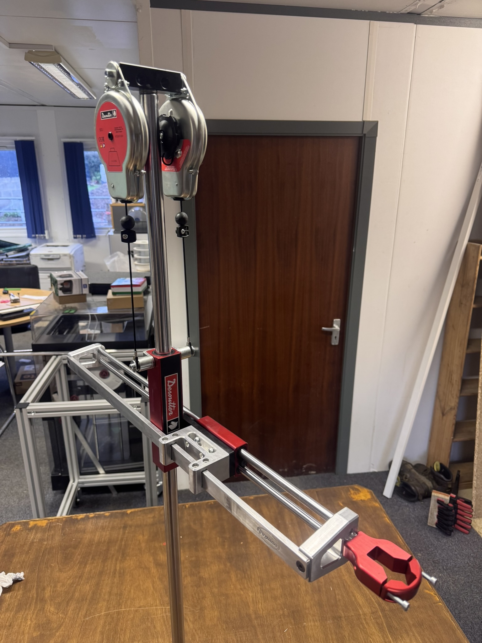 Screw Driver Arm Support IMG 6378